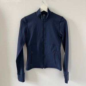 Aritzia TnAction TnaLIFE Relay Zip Up Jacket Admiral